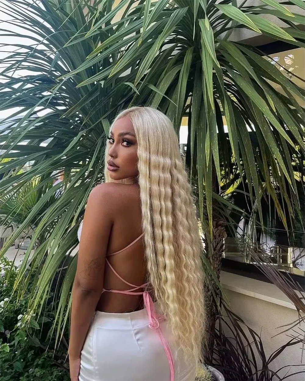 613 Curly Honey Blonde Lace Front Human Hair Wigs Loose Deep Wave 13x6 13×4 HD Water Wave Color Transparent Lace Frontal Wigs - MAGUSTA BEAUTY