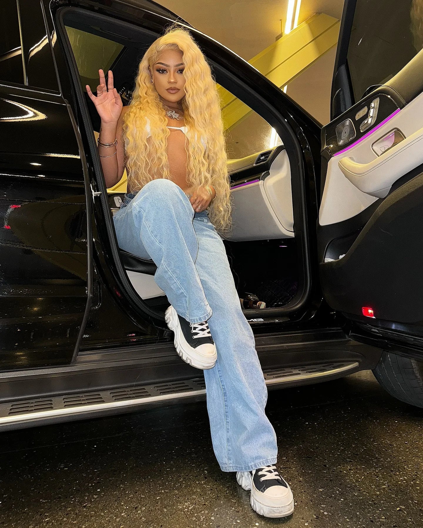 613 Curly Honey Blonde Lace Front Human Hair Wigs Loose Deep Wave 13x6 13×4 HD Water Wave Color Transparent Lace Frontal Wigs - MAGUSTA BEAUTY