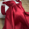 Bella Schwarzer Satin Perlen Abendkleider One Shoulder A-Linie Ballkleider Maßgeschneiderte Lange Ärmel Bodenlanges Hochzeitskleid