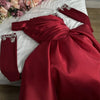 Bella Schwarzer Satin Perlen Abendkleider One Shoulder A-Linie Ballkleider Maßgeschneiderte Lange Ärmel Bodenlanges Hochzeitskleid