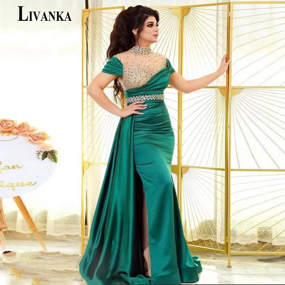 LIVANKA  Fashionable Sheath Homecoming Dresses For Women Pearls Pleat Ruched Satin Vestidos De Festa Customized Plus Size