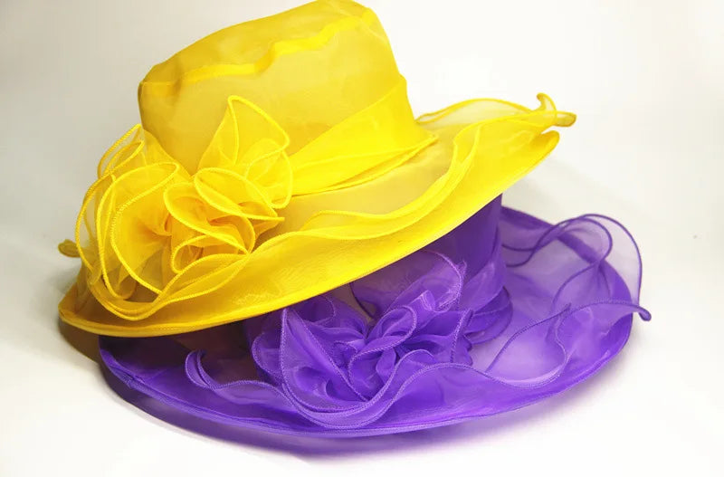 2021 Elegante Damenhüte mit breiter Krempe Sonnenhüte Kirche Hochzeits Derby Party Strand Blumen Mehrlagiger Organza Hut