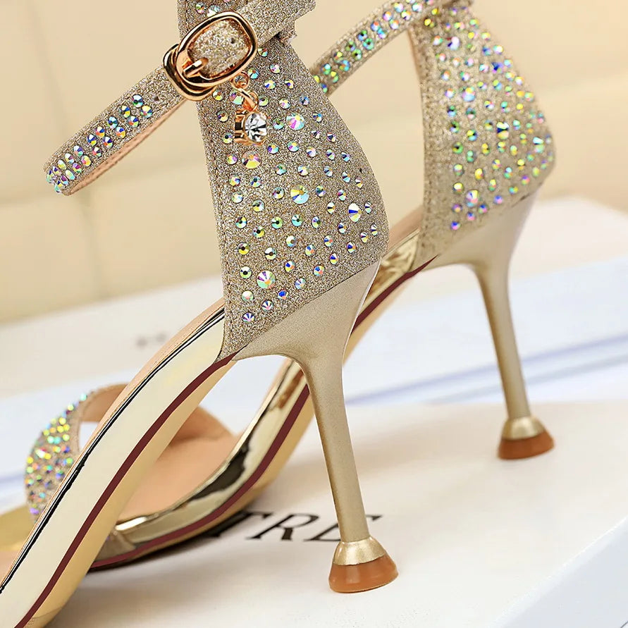 Damen Sommer Sandalen 8.5cm High Heels Strass Kristall Mittelhohe Absätze Knöchelriemchen Sandalen Damen Hochzeit Event Party Goldene Schuhe