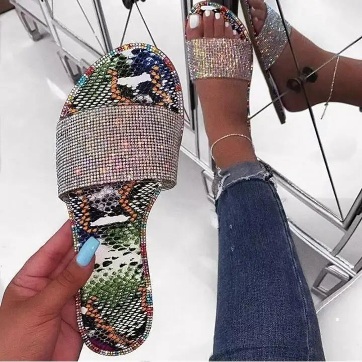 Glitter Slippers Women Summer Sandals 2023 Fashion Bling Female Candy Color Flip Flops Beach Diamond Flat Shoes Outdoor Sandals