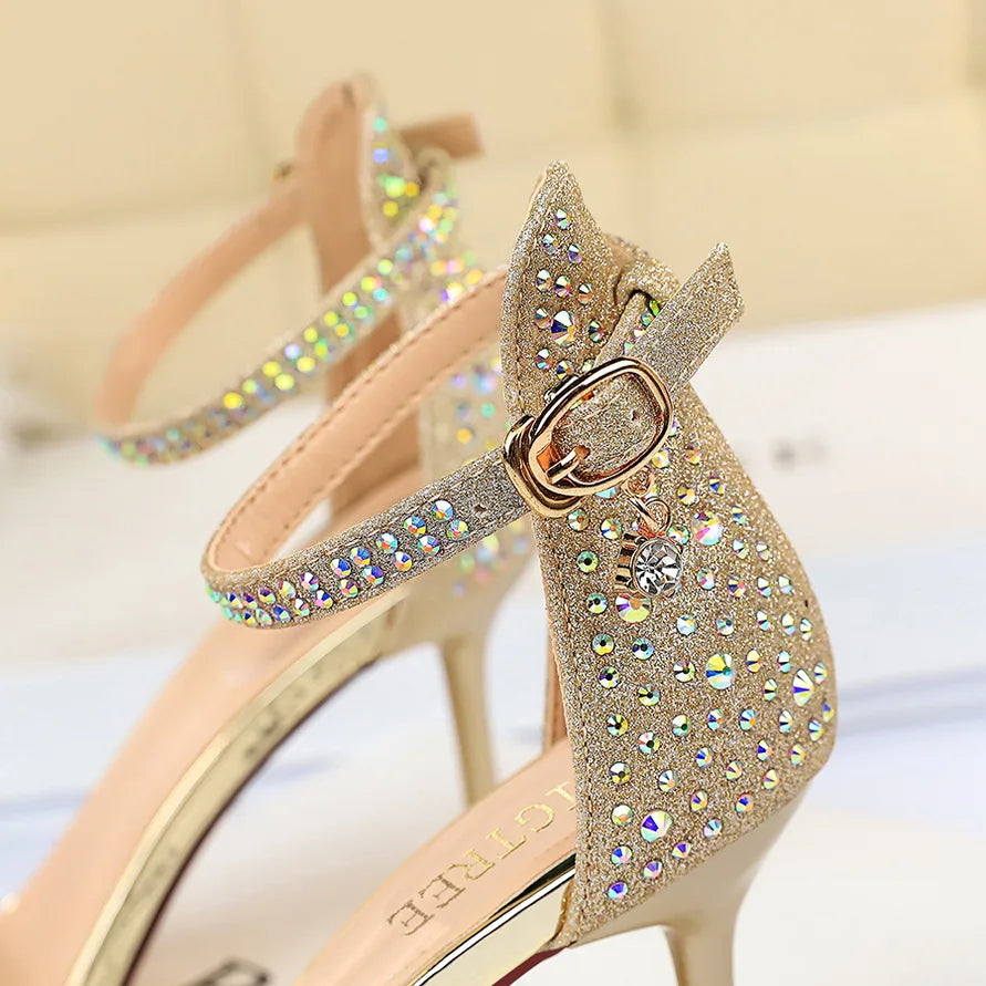 Damen Sommer Sandalen 8.5cm High Heels Strass Kristall Mittelhohe Absätze Knöchelriemchen Sandalen Damen Hochzeit Event Party Goldene Schuhe