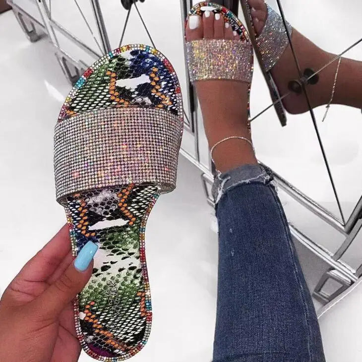 Glitter Slippers Women Summer Sandals 2023 Fashion Bling Female Candy Color Flip Flops Beach Diamond Flat Shoes Outdoor Sandals