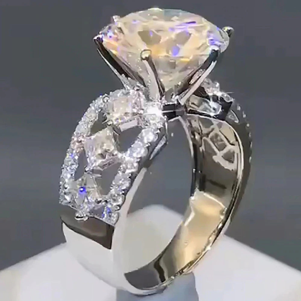 Huitan New Trendy Wedding Jewelry Women Rings Brilliant Cubic Zirconia Crystal Engagement Anniversary Ring for Female Drop Ship
