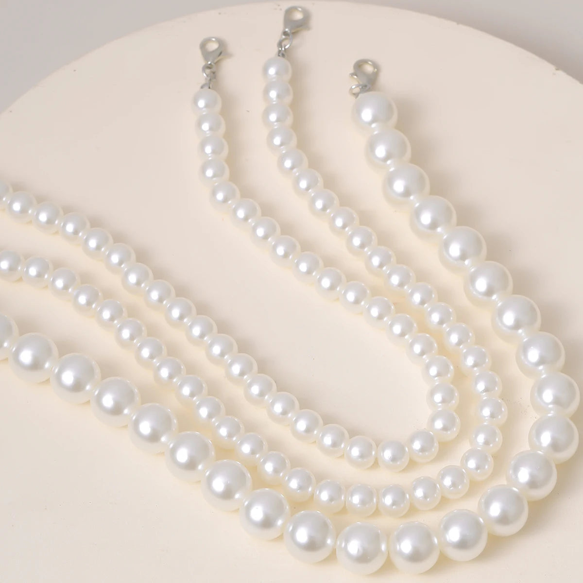 Multi-Layer White Imitation Pearl Necklace Bead  Chain Punk Ladies Wedding Short Clavicle Necklac Girl Charm Banquet Jewelry