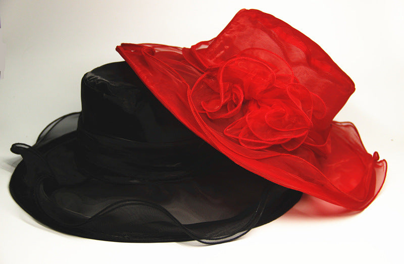 2021 Elegante Damenhüte mit breiter Krempe Sonnenhüte Kirche Hochzeits Derby Party Strand Blumen Mehrlagiger Organza Hut
