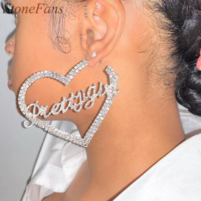 Stonefans Ästhetische Buchstaben Ohrringe Designer Luxus für Frauen 2021 Mode Schmuck Strass Designer Piercing Herz Ohrringe