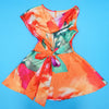 CM.YAYA Damen Batik-Print Strand Ärmellos V-Ausschnitt Schärpen Sexy Party Club Playsuits Jumpsuit 2025 Sommer Einteiler Rompers