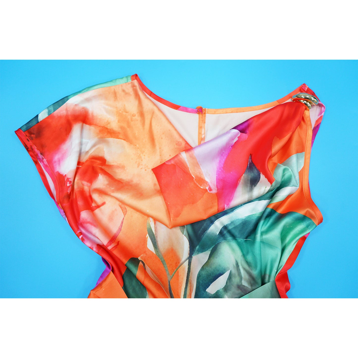 CM.YAYA Damen Batik-Print Strand Ärmellos V-Ausschnitt Schärpen Sexy Party Club Playsuits Jumpsuit 2025 Sommer Einteiler Rompers