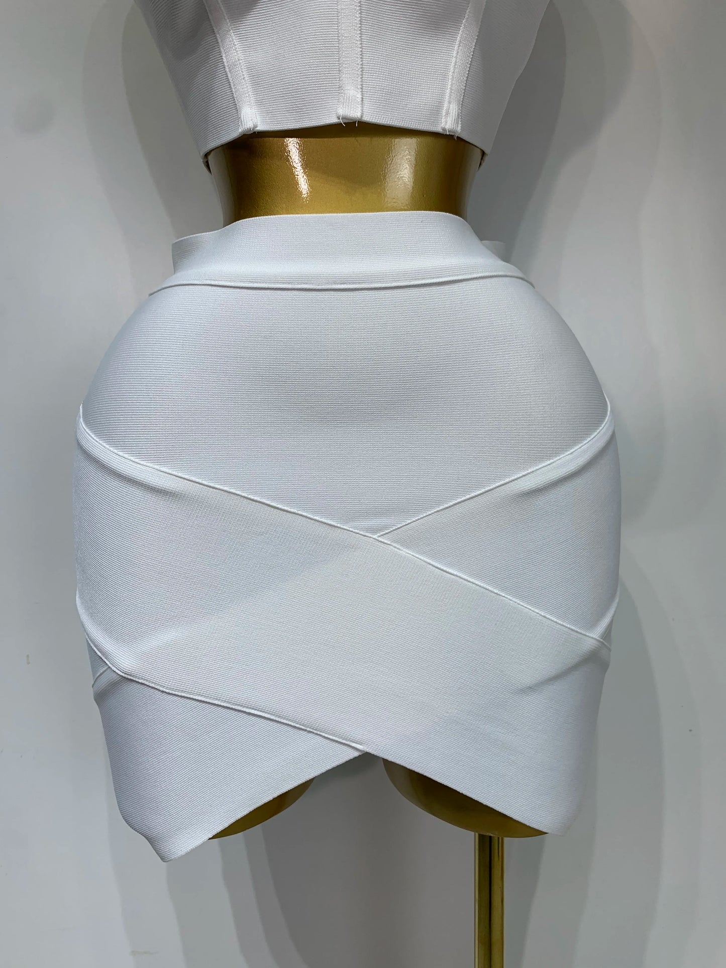 Damen sexy Top kurzer Rock Bodycon Bandage Zweiteiler Sets Weiß Schwarz 2025 Abendparty Luxus Geburtstag Outfit Nachtclub Anzüge