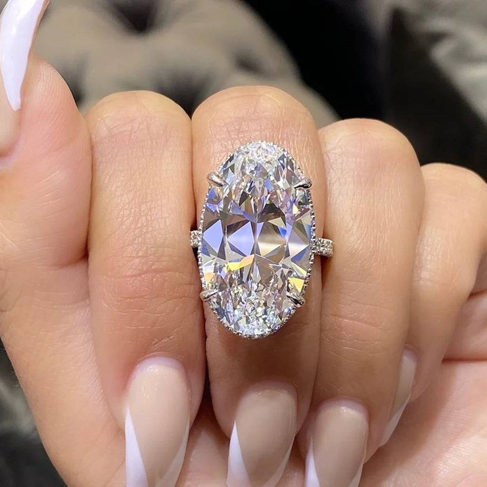 Huitan Luxury Big Oval Cubic Zirconia Crystal Rings Women Wedding Accessories High-quality Silver Color Engagement Bands Jewelry