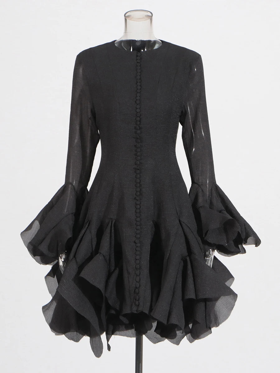 TWOTWINSTYLE Damenkleid Unregelmäßig Gefaltet Patchwork Mode Lang Laternenärmel Tailliertes Minikleid 2024 Neue Kleidung
