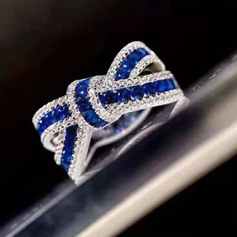 Huitan Gorgeous Finger Ring for Women Fashion Female Fashion Bright Zirconia Jewelry for Engagement Ceremony Party Accessories