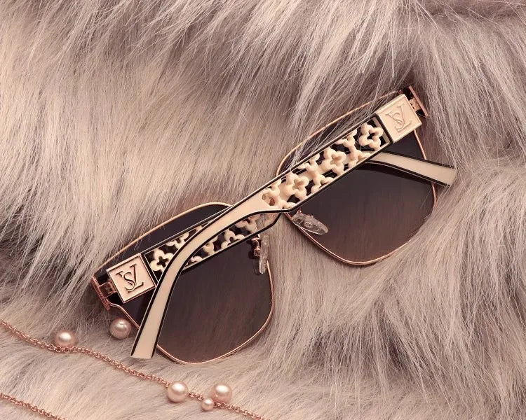 2024 neue Top-Luxus-Mode-Sonnenbrillen für Damen im trendigen Street Style, hochwertige Anti-Ultraviolett-Sonnenbrillen (DS-8829)