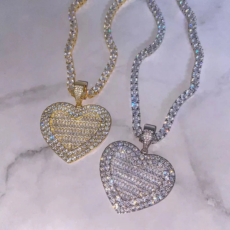 Auf Lager Iced Out Bling Damen Schmuck 5A Weißer Zirkonia Herzanhänger Halskette Mit Tennis Box Chain