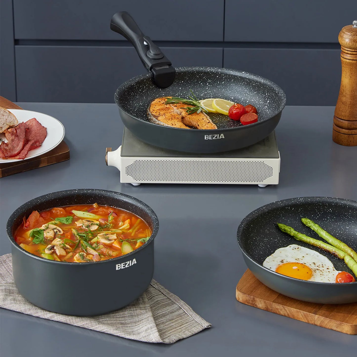 Induktions-Kochgeschirr-Set, 10-teilig, Antihaft-Topf- und Pfannen-Set mit abnehmbaren Griffen, für alle Herdarten, stapelbares Design, spülmaschinenfest/