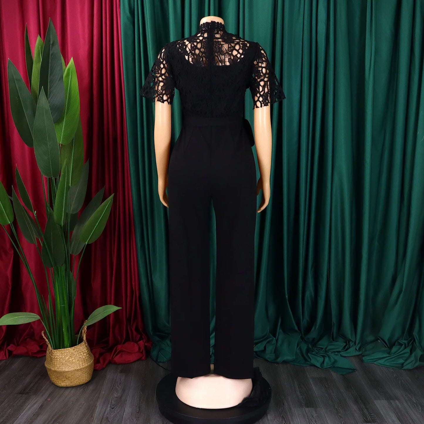 Elegante Jumpsuits & Rompers für Damen Rundhals Spitze Patchwork Kurzarm Gürtel Hohe Taille Luxus Geburtstagsparty Abend Outfit