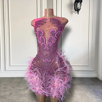 Atemberaubende glitzernde Luxus-Diamanten Damen Geburtstag Party Cocktailkleider Sexy transparente rosa Feder Mini kurze Ballkleider 2025