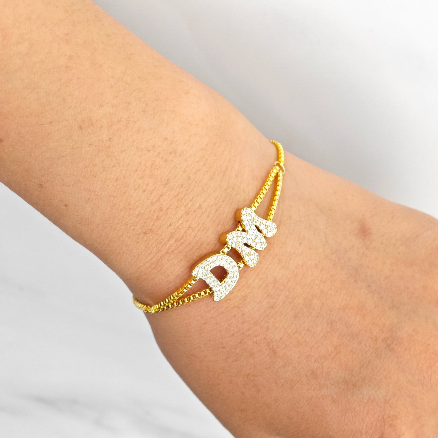 DOREMI Fat Bubble Slide Armband mit Initialen, voll mit Kristallbuchstaben, Damen-Namen, DIY-Schiebebuchstaben-Armbänder