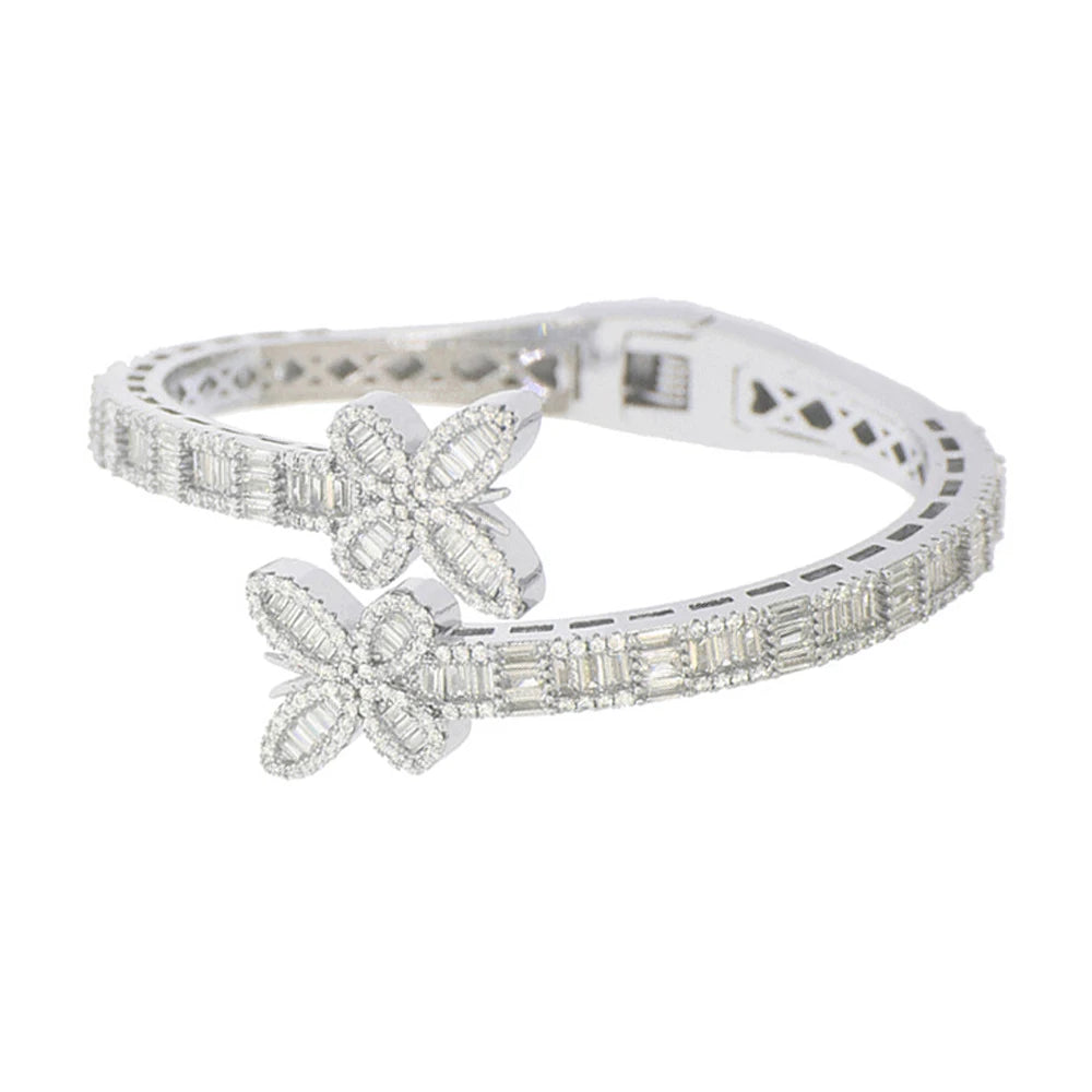 New Iced Out Bling Butterfly Heart Bracelet Silver Color CZ  Zircon Oval Charm Opened Bangle For Men Women Hiphop Luxury Jewelry
