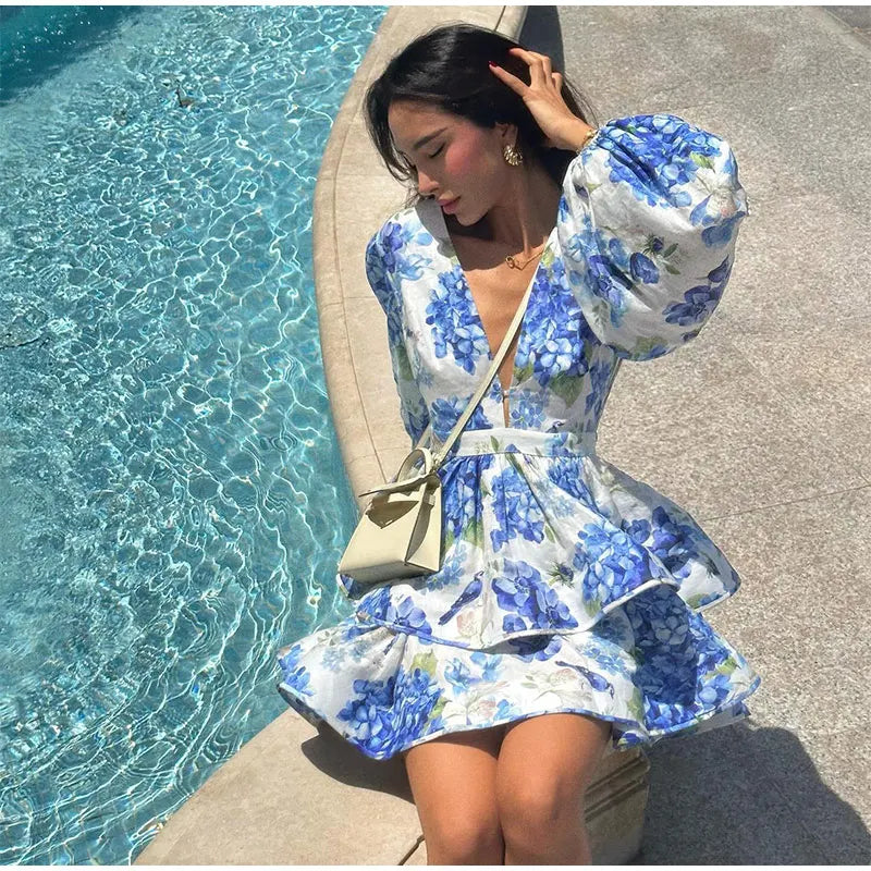 Damen Batik 3D Blumen Tief V-Ausschnitt ausgestellte Ärmel Minikleider Mode Slim Bedruckt Mehrfachfalten Vestidos Neue Damen Urlaubskleidung