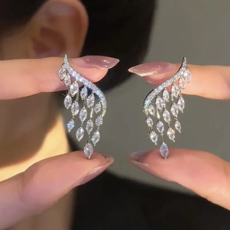 Modische Luxus-Ohrringe mit geometrischen Anhängern für Damen, Hochzeit, Party, Schmuckzubehör, wunderschöne Zirkonia-Braut-Brincos
