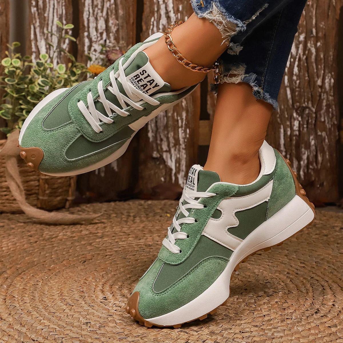 Fashionable New Comfortable Casual Women's Shoes Spring and Autumn Hot Selling Round Head Thick Bottom Anti Slip Sports Shoes