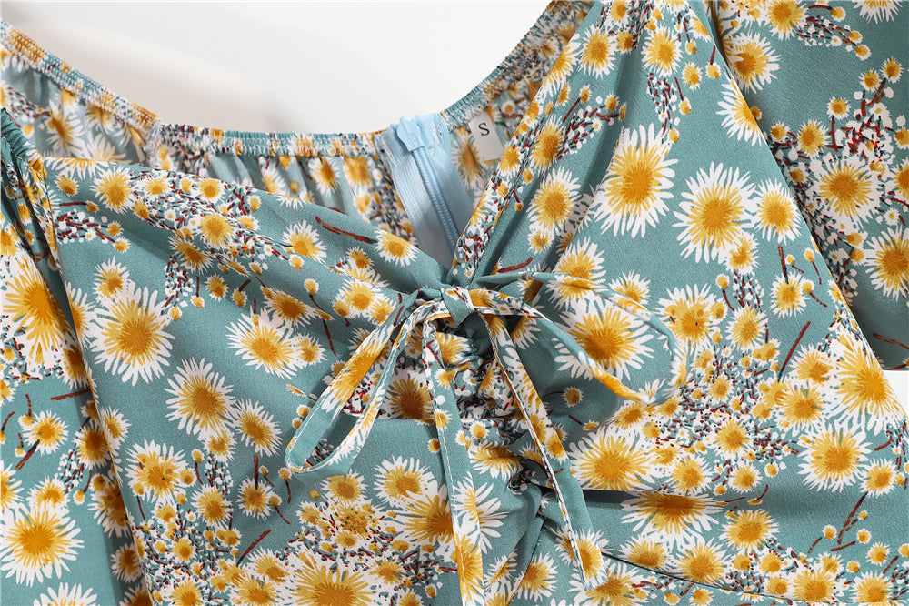 Damen Minikleider Sommer Mode Damenkleider Bedruckte Chiffonkleider mit Blumenmuster, gerafft, plissiert, kurze Puffärmel, Freizeitkleid