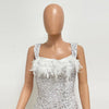 Frühlings- und Sommer-Damenkleidung MINI Kurzes einfarbiges neues Wind-Pailletten-Neckholder-Strandkleid One-Shoulder-Federn Spice G