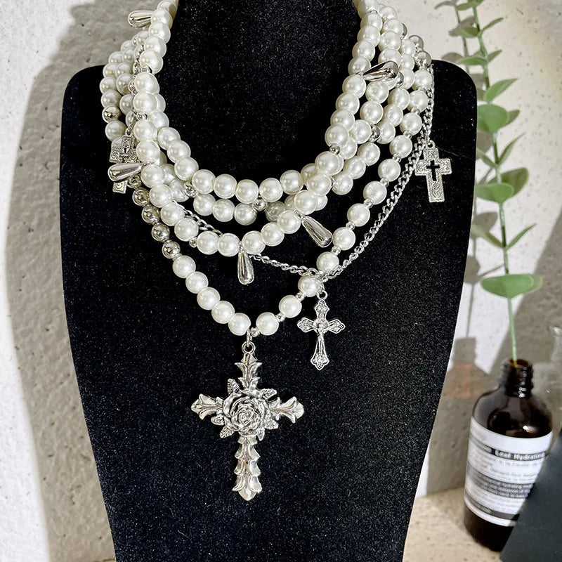 Goth Rosenblume Imitation Perlen Kreuz Anhänger Halskette für Frauen Mehrlagige Perlenketten Ästhetischer Vintage Luxus Schmuck