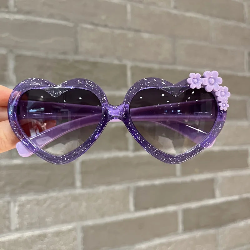 Girls Boys Love Heart Sunglasses Outdoor Sun Protection Children Lovely Flower Vintage Sun Glasses Classic Kids Eyewear UV400