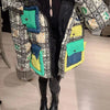 2023 Europäische Station Winter Neue Daunenjacke Damen Warm Mode Kurze Farb-Patchwork Graffiti dicke Weiße Entendaunenjacke