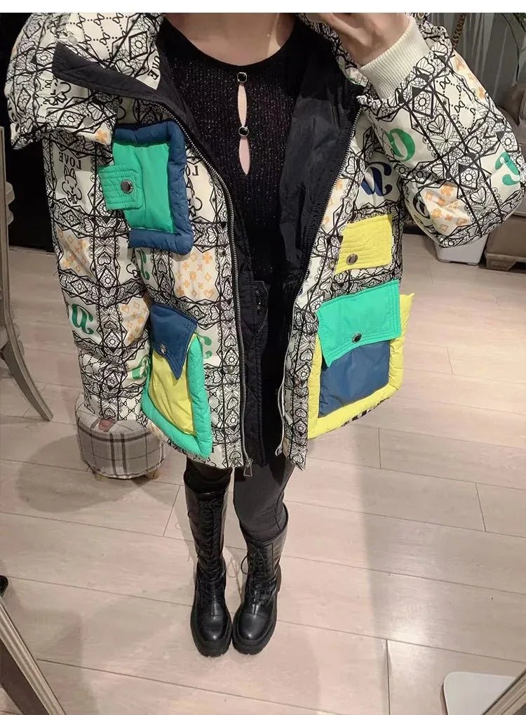2023 Europäische Station Winter Neue Daunenjacke Damen Warm Mode Kurze Farb-Patchwork Graffiti dicke Weiße Entendaunenjacke