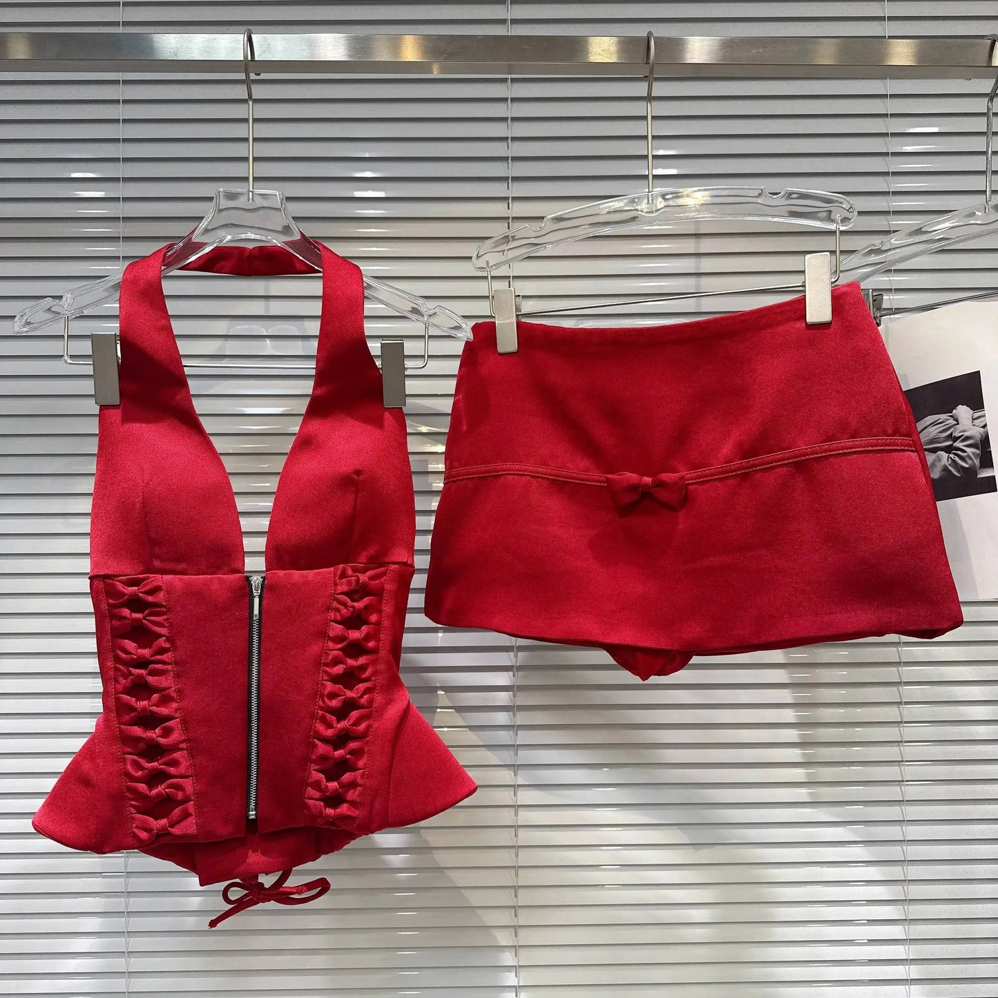 DEAT 2026 Summer New Sexy Hot Girl V-neck Backless Bandage Bowknot Fishbone Halter Top Red Mini Skirt For Women 11B1198