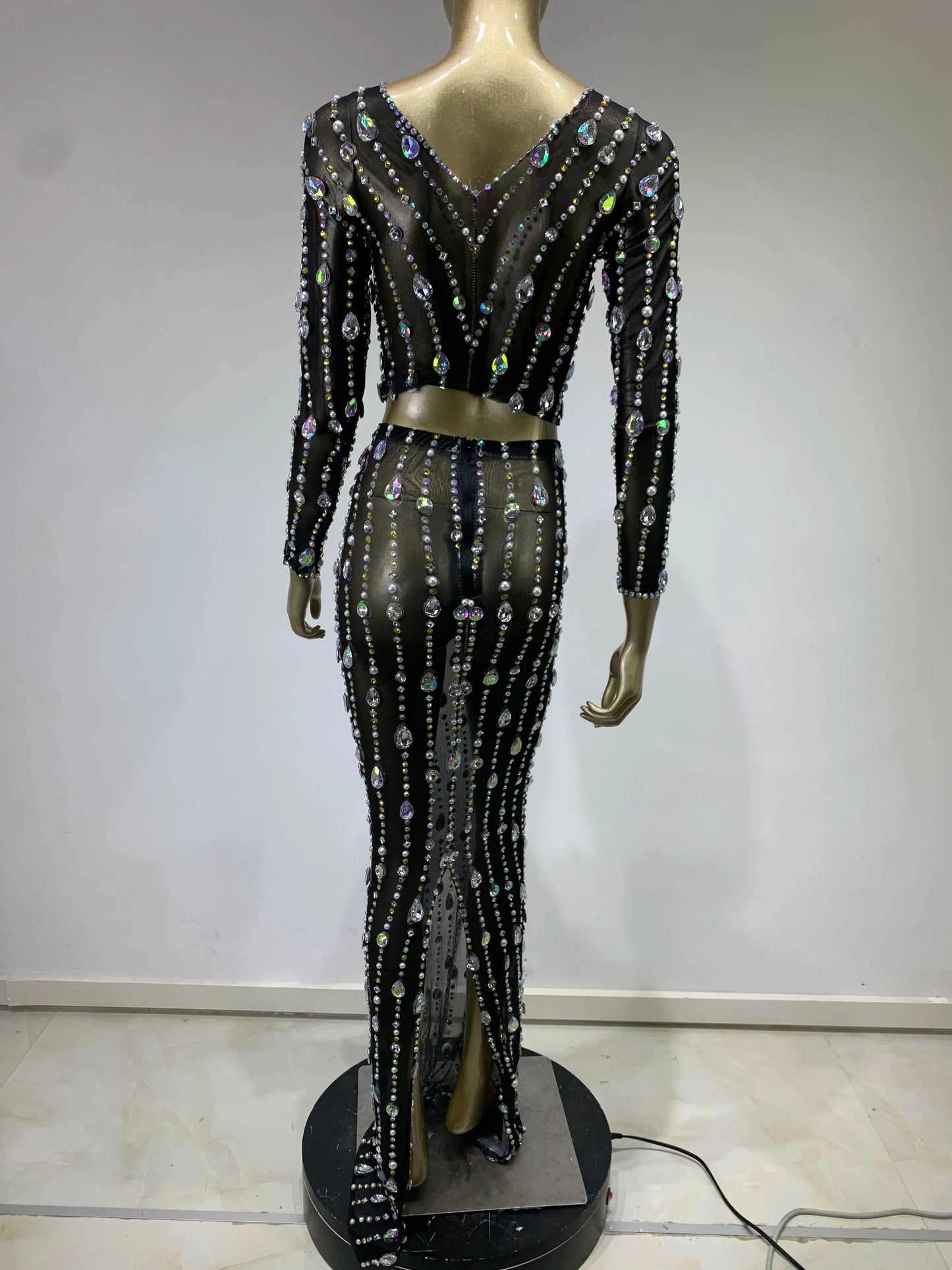 Festival-Outfit Damen High-End-Mode Nude-farbenes Strass-Mesh-Langarm-Crop-Top mit Rundhalsausschnitt und lange Röcke Gala zweiteiliges Set