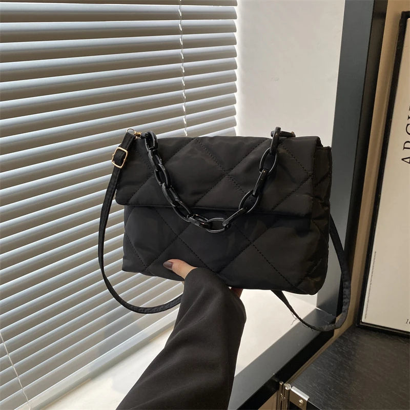 Acryl-Ketten-Umhängetaschen, quadratisch, lässig, Klappe, Damen-Pendeltaschen, gesteppt, All-Match, Winter, große Kapazität für Mädchen zum Einkaufen