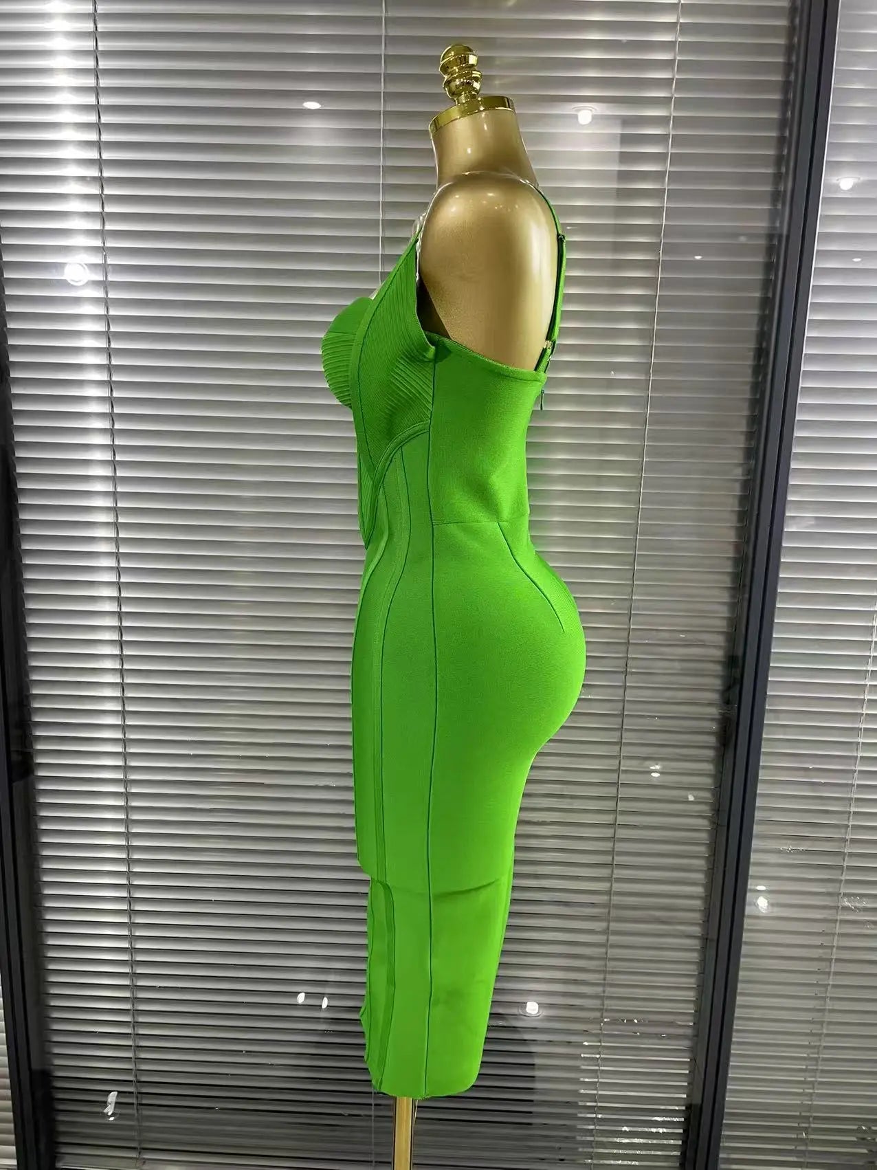 Green Color Women Sleeveless Sexy Halter Off the Shoulder Bodycon Bandage Midi Dress Celebrate Nightclub Party Birthday Outfit