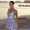 Damen Batik 3D Blumen Tief V-Ausschnitt ausgestellte Ärmel Minikleider Mode Slim Bedruckt Mehrfachfalten Vestidos Neue Damen Urlaubskleidung