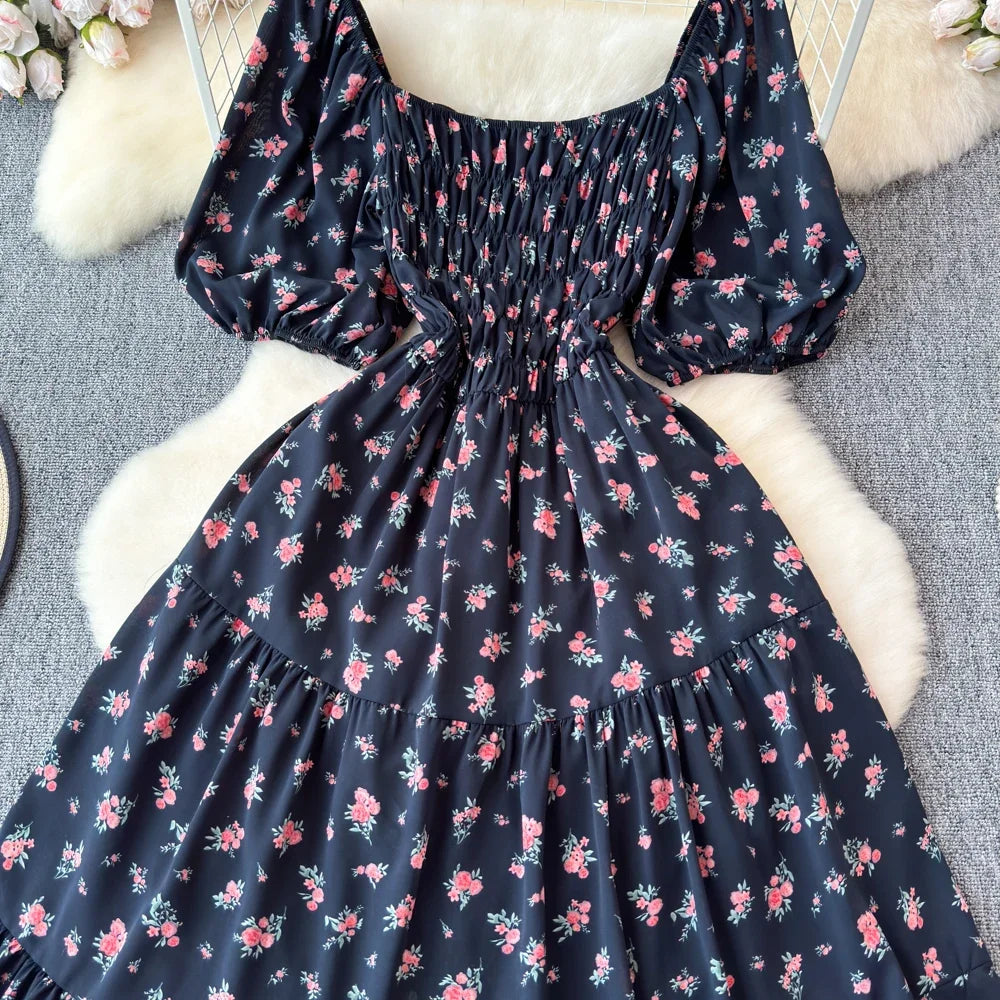 2024 Neues Sommer Blumenmuster Maxikleid Damen Vintage Eckiger Ausschnitt Geraffte Brust Schärpe Bandage Sommerkleid Partykleid