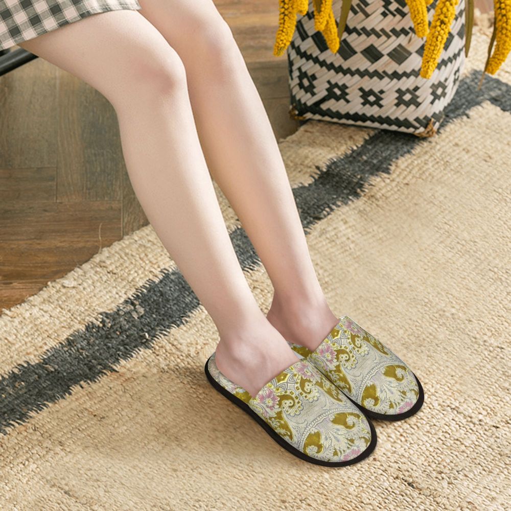 Custom Queen Of Absolutely Everything Gold Baroque Soft Memory Foam House Slippers Women Comfy Warm Anti-skid Sole Slipper