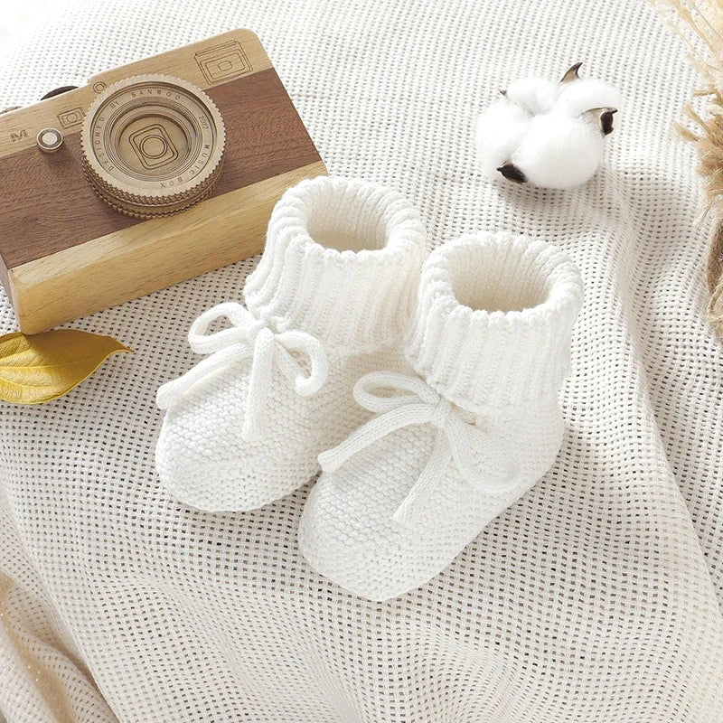Baby Schuhe Baumwolle Gestrickte Neugeborene Mädchen Jungen Stiefel Mode Einfarbig Warme Kleinkind Kind Slip-On Bettschuhe Handgemacht 0-18M Fußbekleidung
