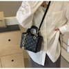 Quilted Pattern Solid Color Pu Handbag With Pendant Decoration, Versatile Noble Women's Crossbody Bag, Fashionable Handbag