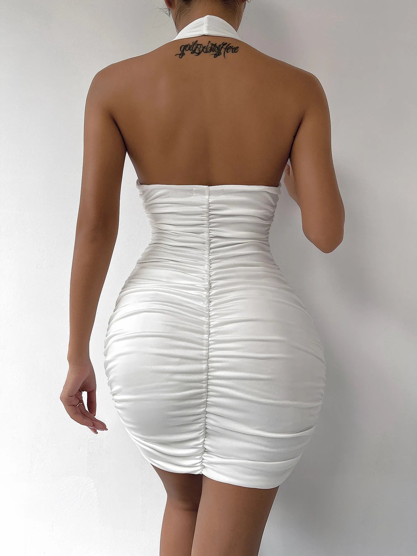 Sexy tiefes V Abendparty Ärmelloses rückenfreies Kleid 2024 Sommer Kurzes Weißes Neckholder-Kleid Damen Enges Club Mini Kleid Clubwear