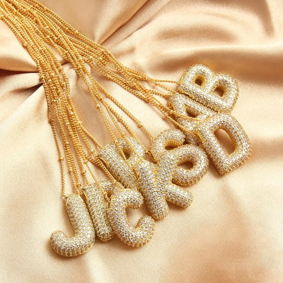 Vergoldete Cubic Zirconia Bubble Buchstabenkette Monogramm-Kette Ballon-Initialenkette Geschenke für Frauen und Mädchen