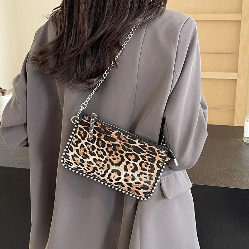 Einfarbige Design-Umhängetaschen für Damen, Mode-Ketten-Handytaschen, Mode-Schulter-Kuriertasche, Sac A Main weiblich