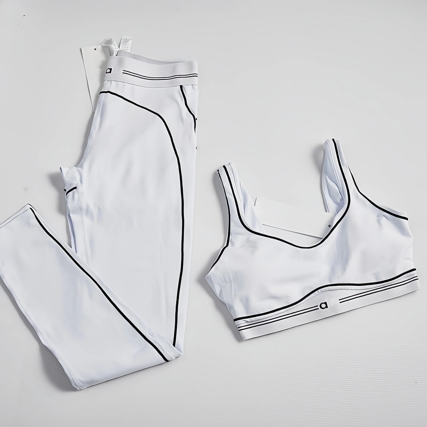 2025 New Women's High-quality Fabric Sports Comfortable Breathable Vest Paired with Tight Pants Two-piece Set