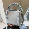 Fashion Joker PU-Gewebe wasserdicht, Buchstabendesign, Metallanhänger-Dekoration tragbare quadratische Tasche, Vorbereitung von p
